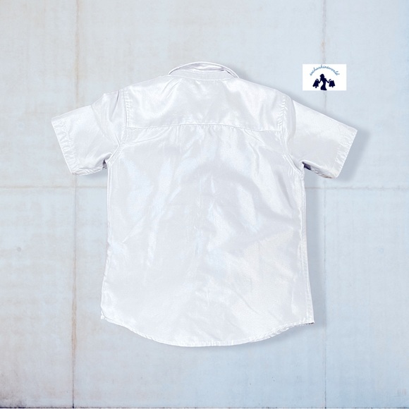 Boys Short Sleeve Shirt Craft + Flow button down baby blue Sz 5-medium polyester - Picture 2 of 3